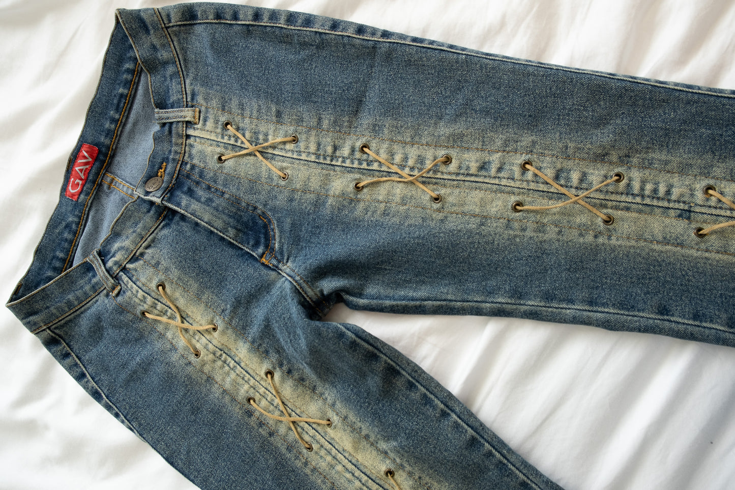 00's Tie front detail flare jeans