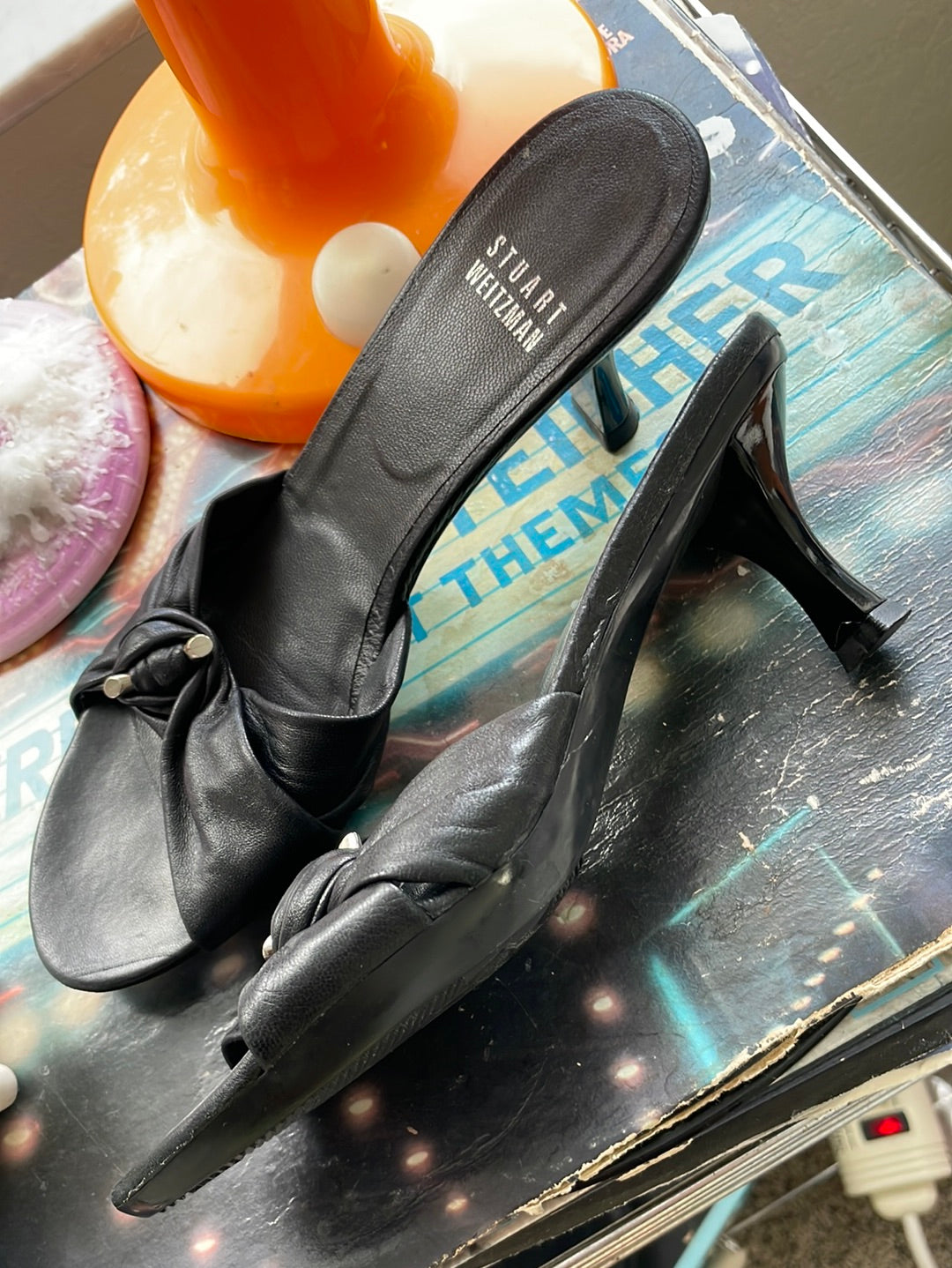 Black kitten heels