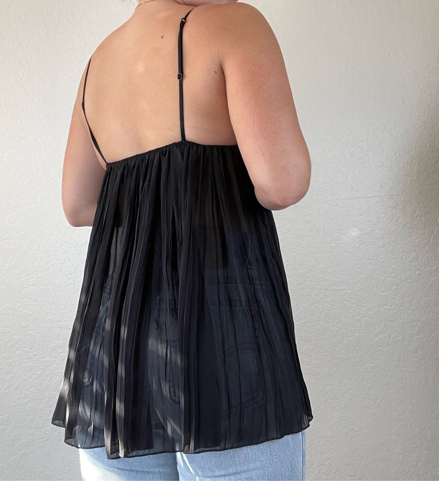 Black VS pleated top