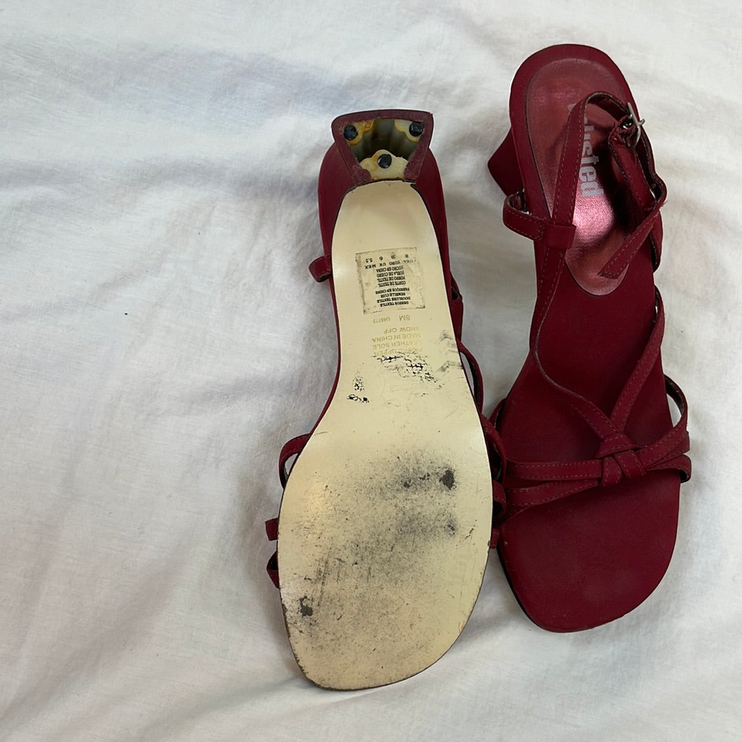 90s unlisted kitten heels