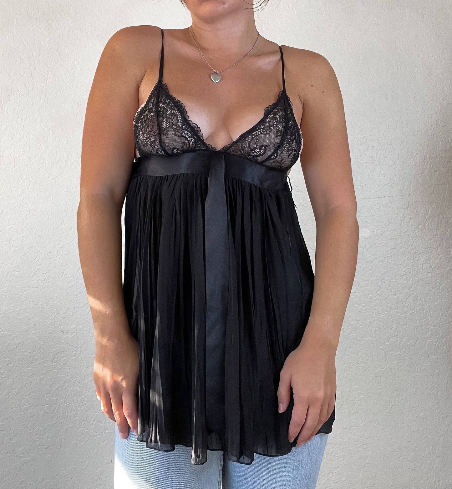 Black VS pleated top