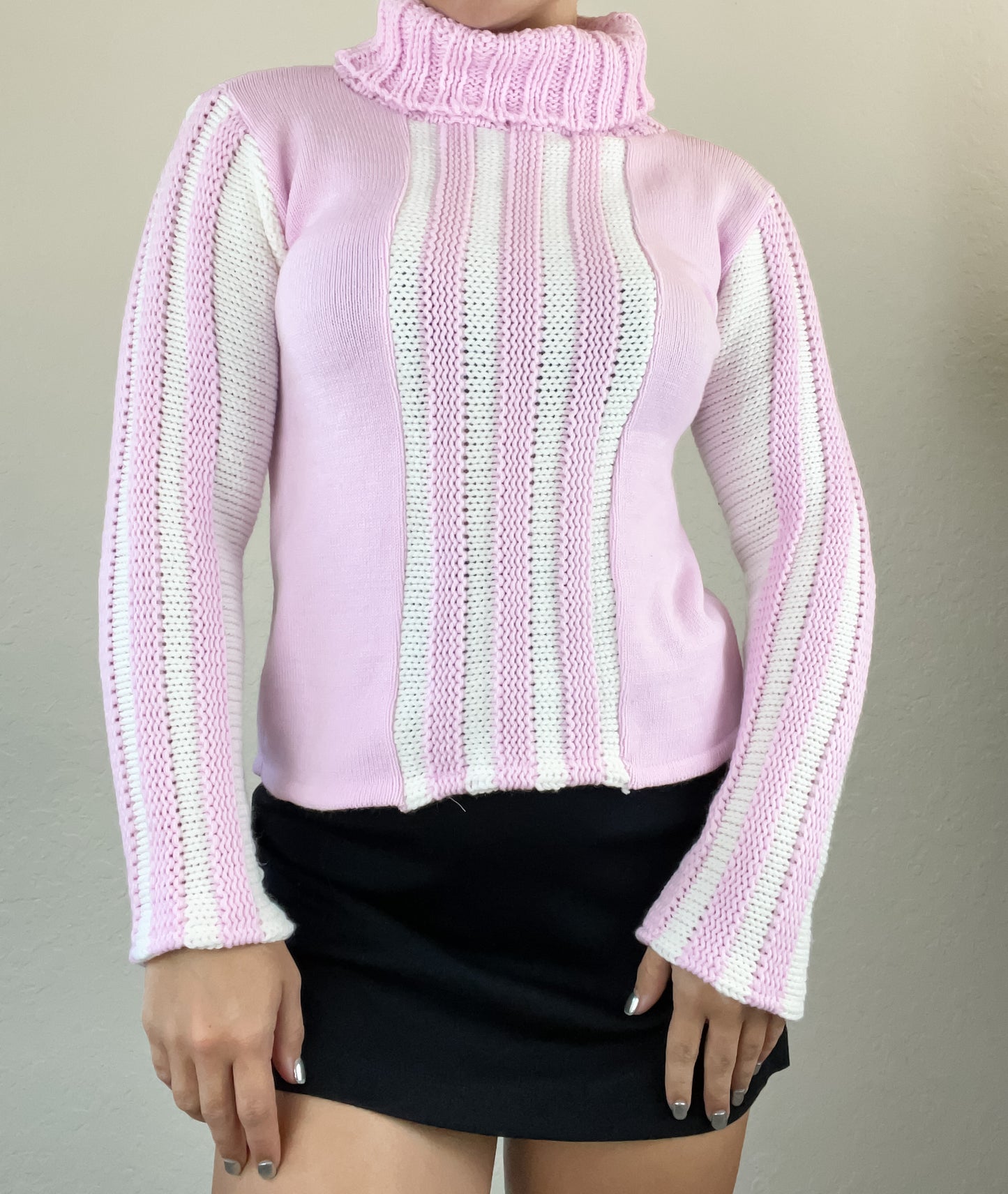 Y2k pink and white turtleneck